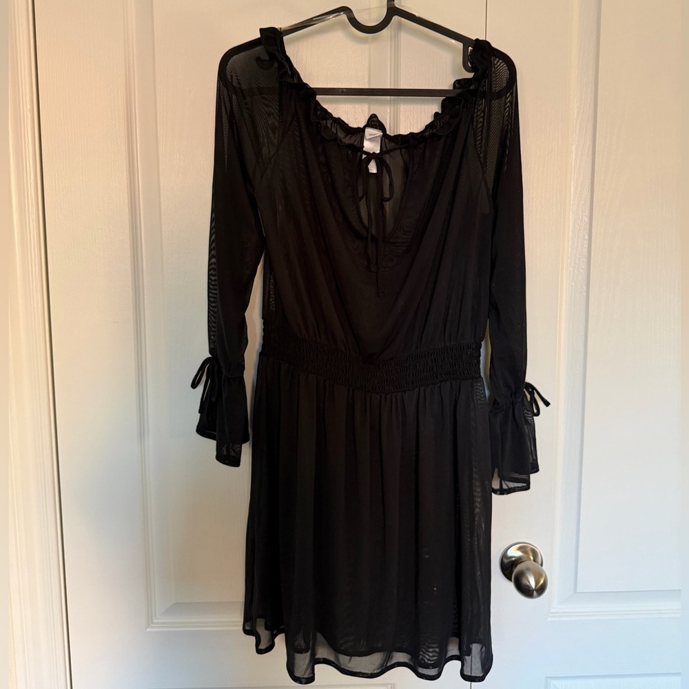 every sunday Chic Black Long Sleeve Dress - Size S/M
